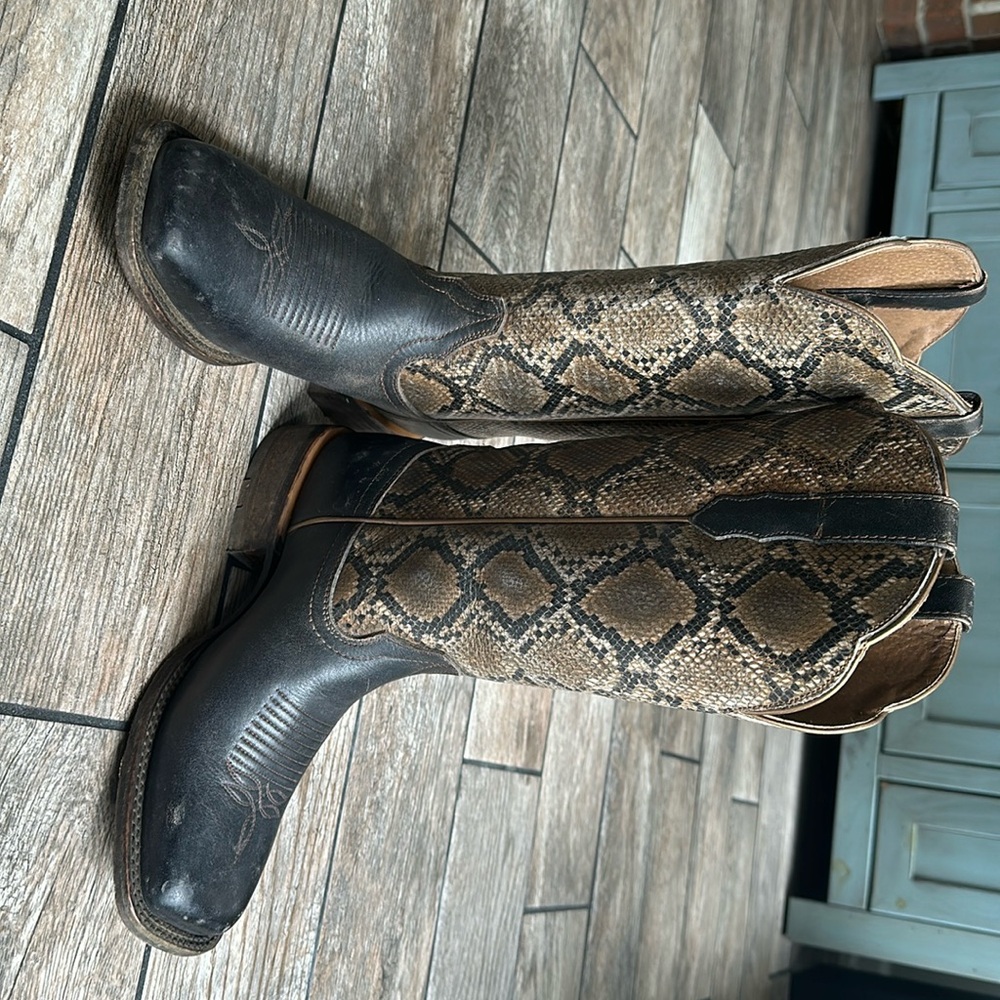 Women’s Ariat Leather Boots